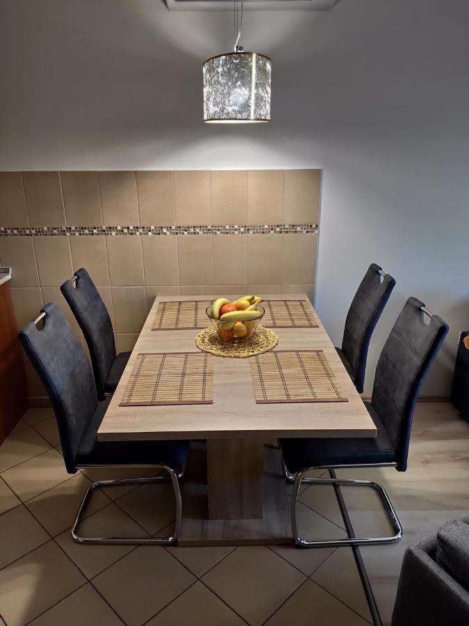 Holiday Apartman Sárvár Eksteriør bilde